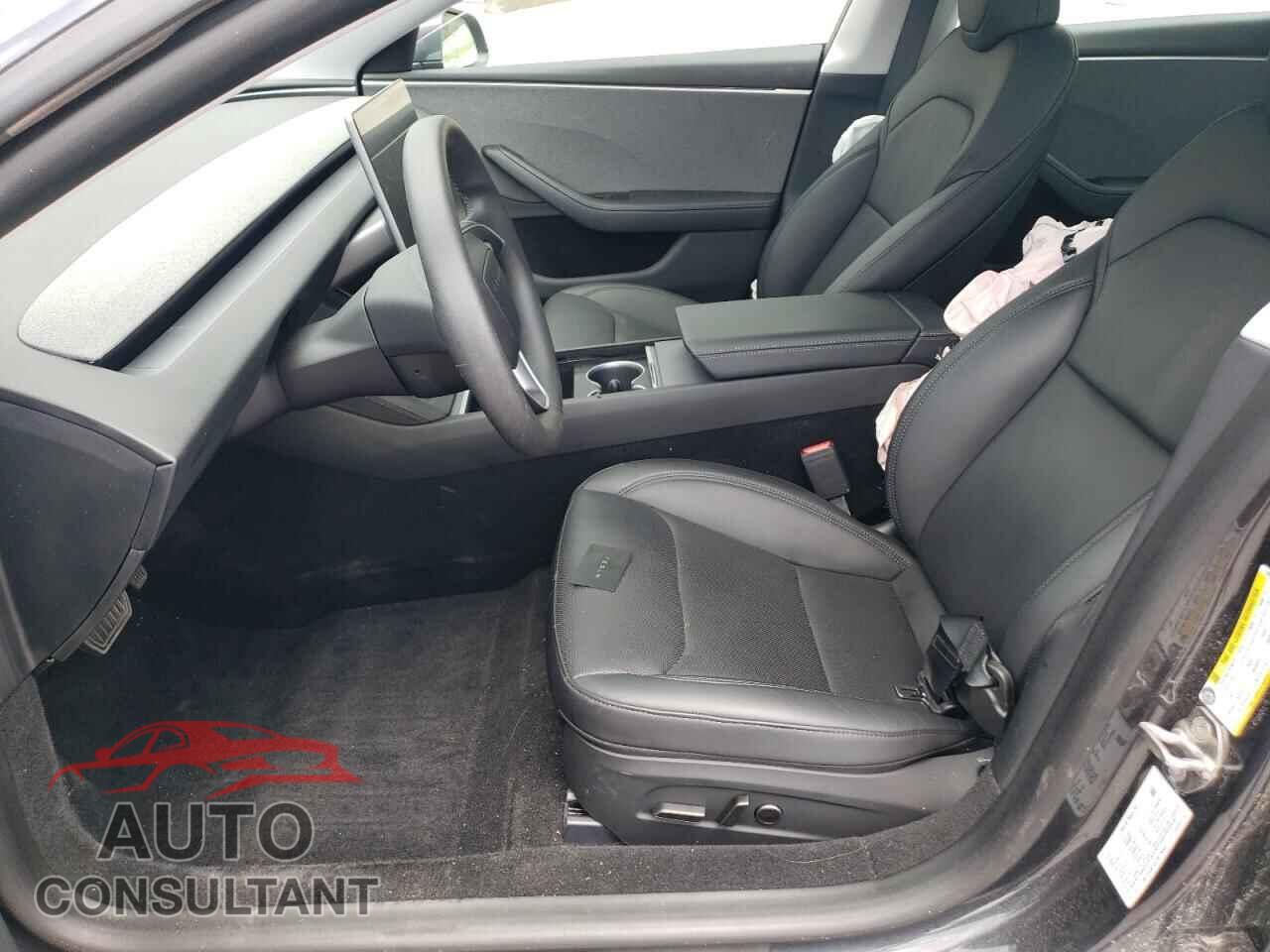 TESLA MODEL 3 2024 - 5YJ3E1EA1RF736482