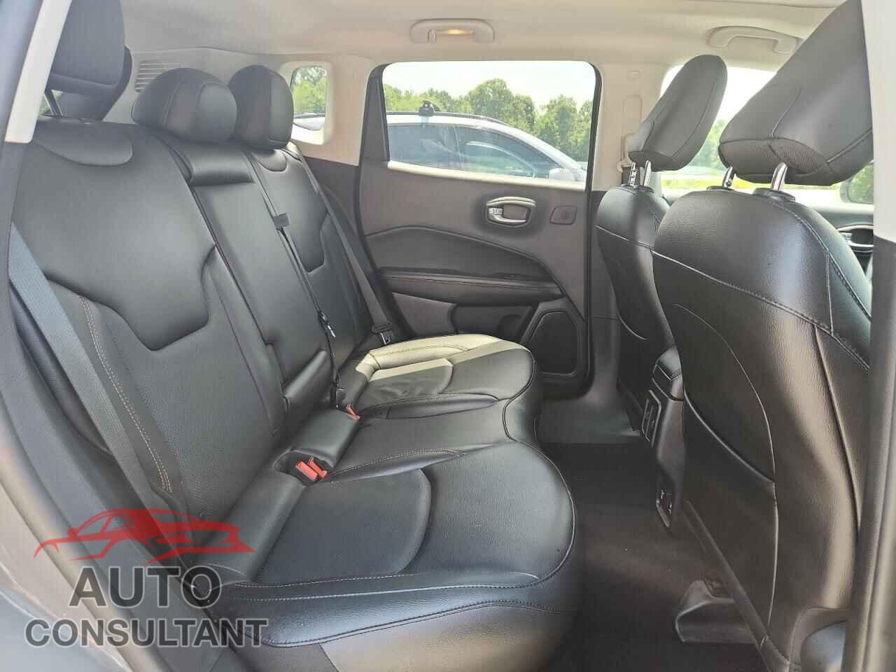 JEEP COMPASS 2021 - 3C4NJDCB2MT551322