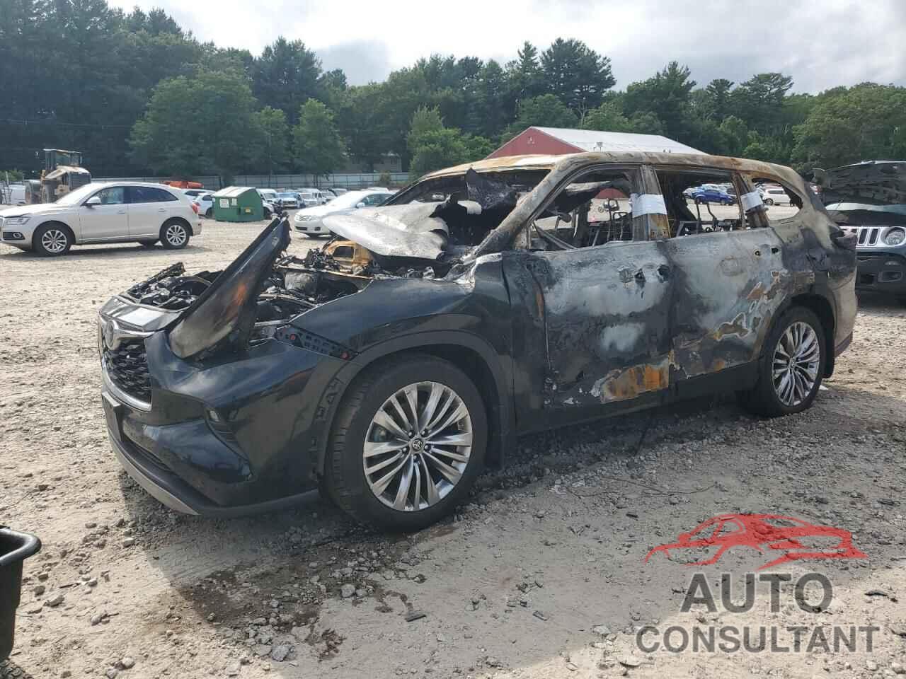 TOYOTA HIGHLANDER 2023 - 5TDKDRBH2PS521006