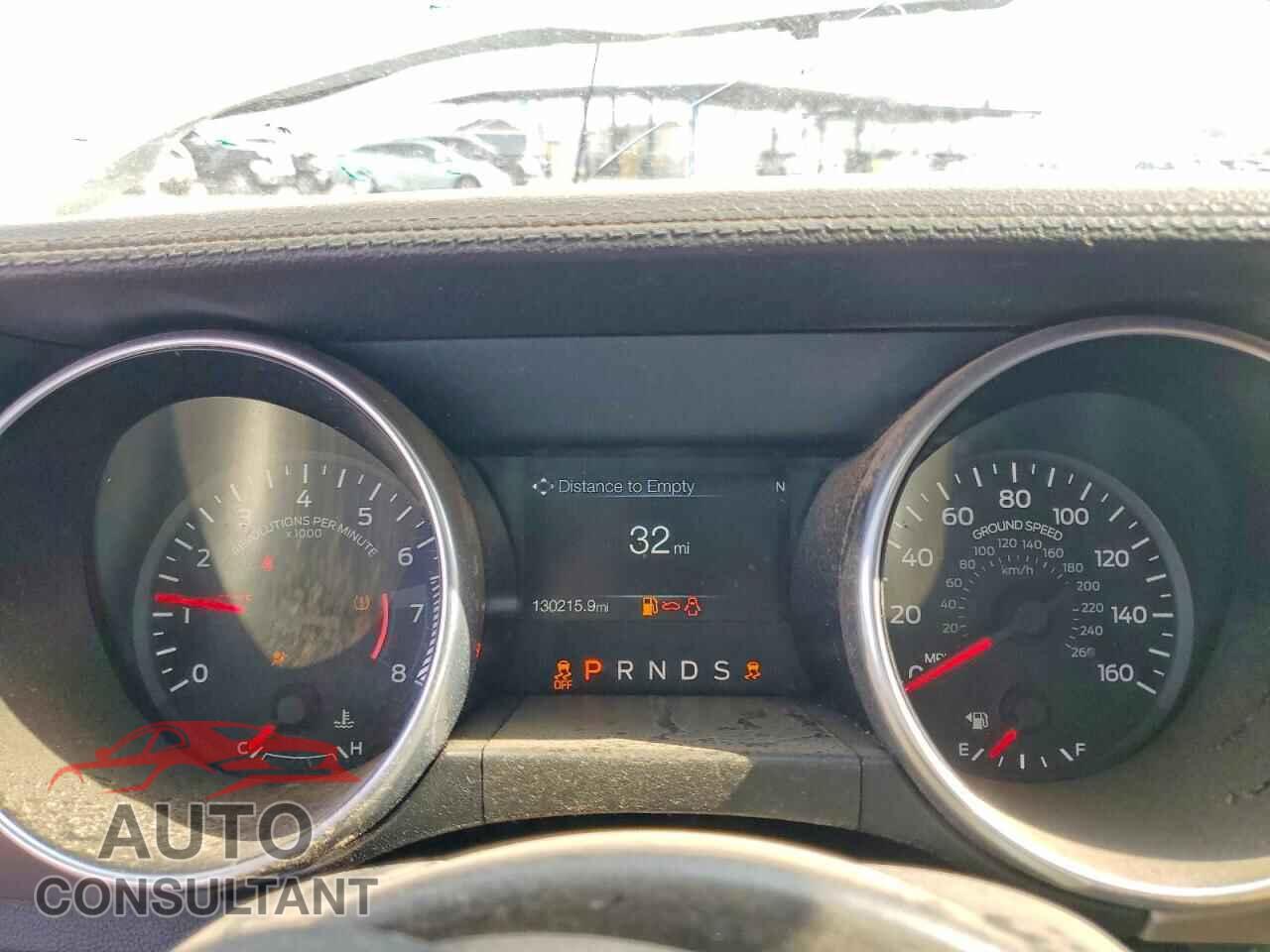 FORD MUSTANG 2018 - 1FA6P8TH8J5118166