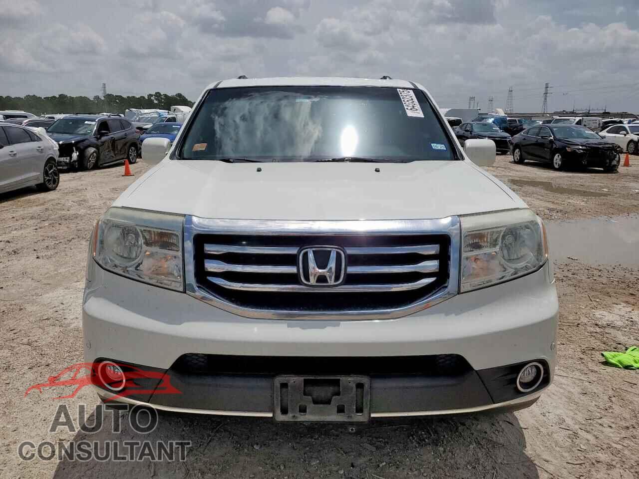 HONDA PILOT 2013 - 5FNYF4H97DB027683