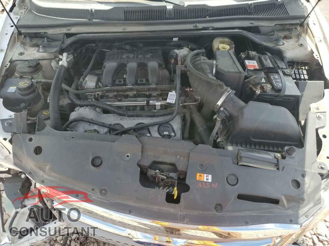 FORD TAURUS 2012 - 1FAHP2FW4CG135327