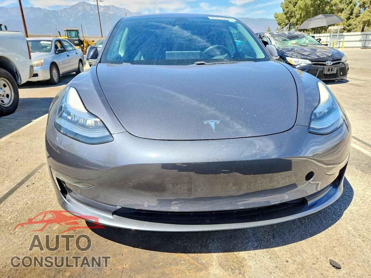 TESLA MODEL 3 2018 - 5YJ3E1EA0JF016398