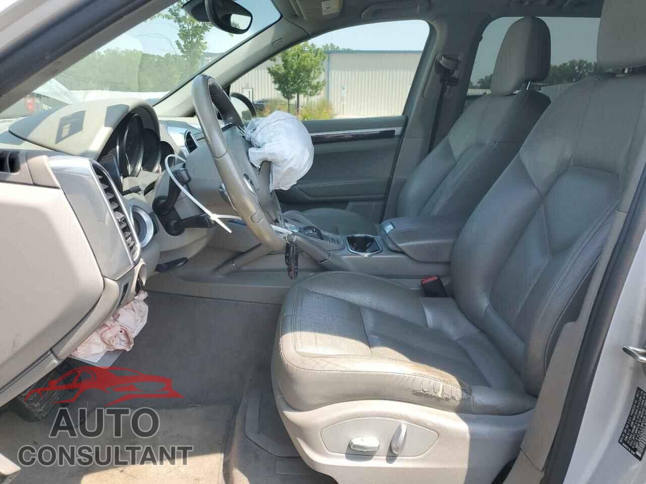 PORSCHE CAYENNE 2012 - WP1AA2A20CLA02295