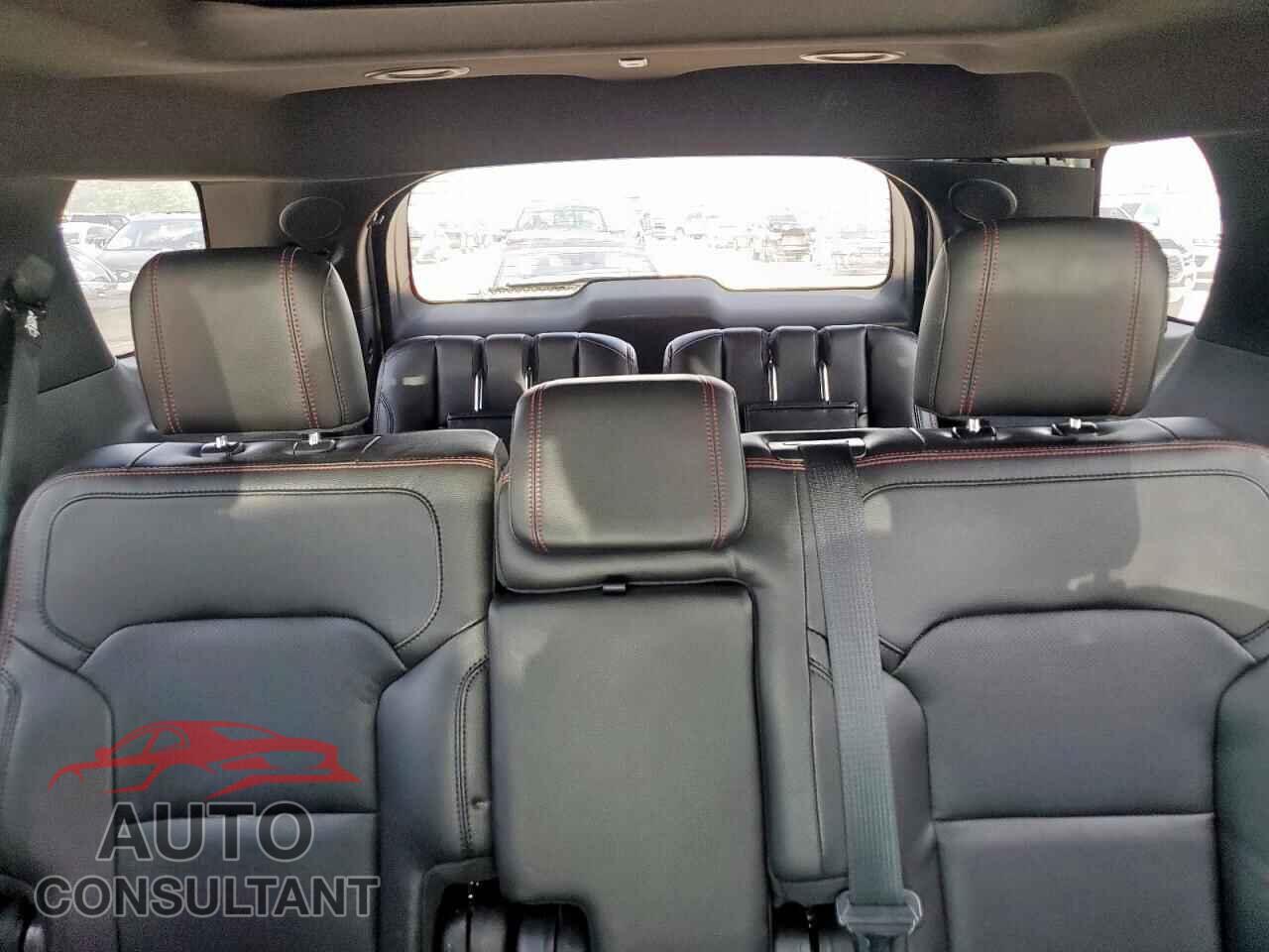 FORD EXPLORER 2018 - 1FM5K8GT9JGB01640
