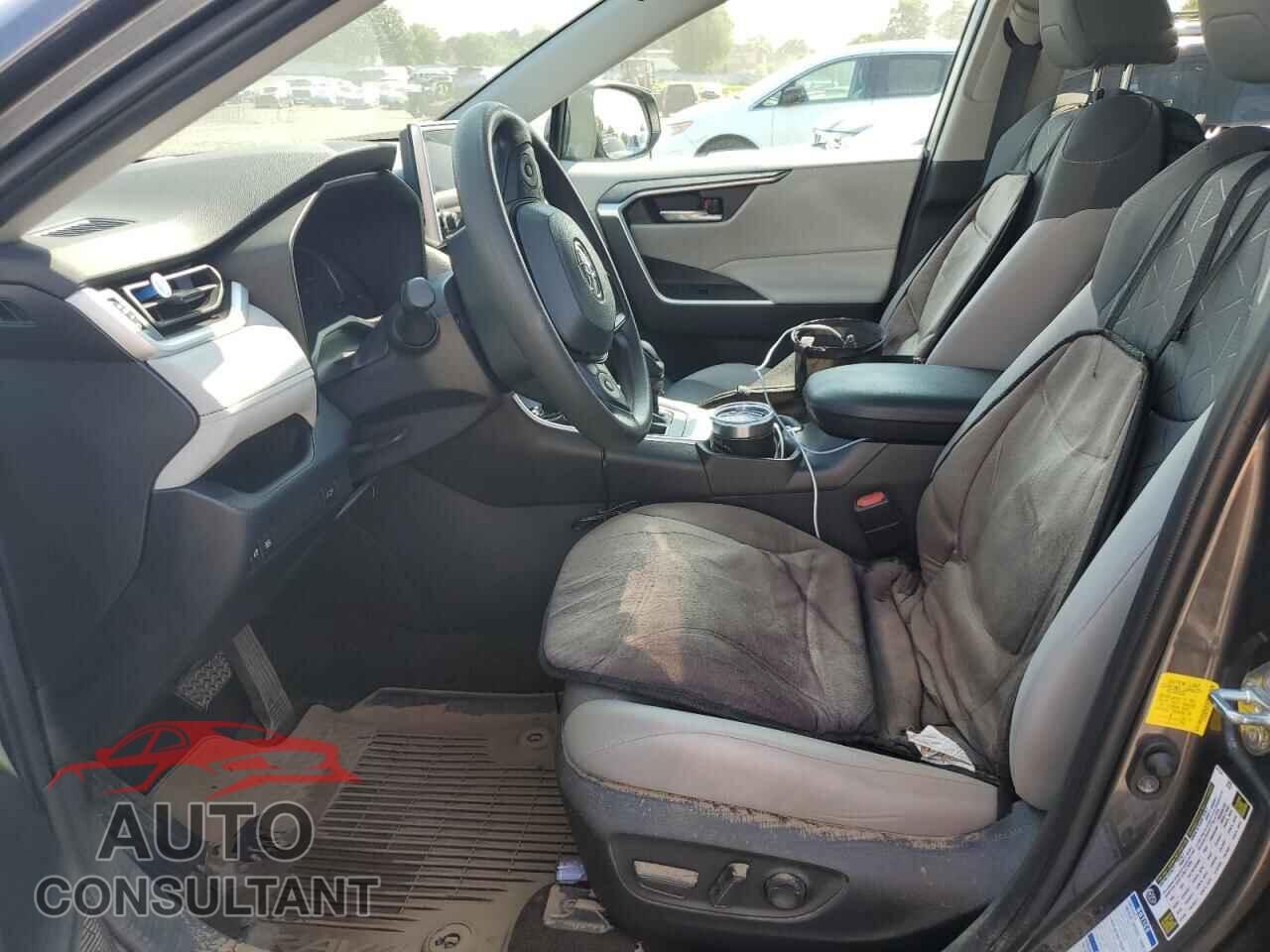 TOYOTA RAV4 2023 - 2T3P1RFV2PC327610