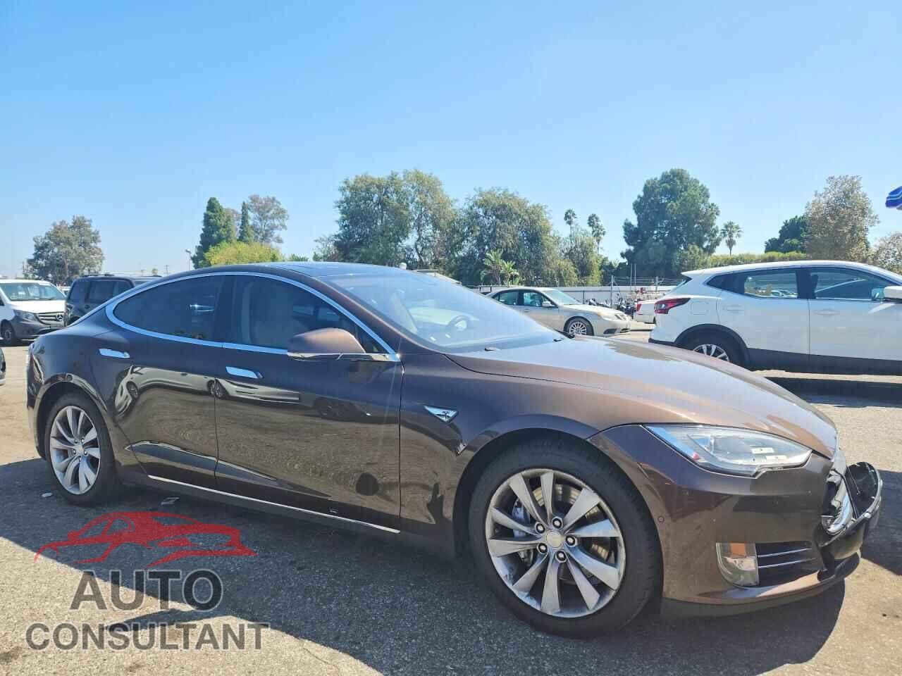 TESLA MODEL S 2014 - 5YJSA1H16EFP61004