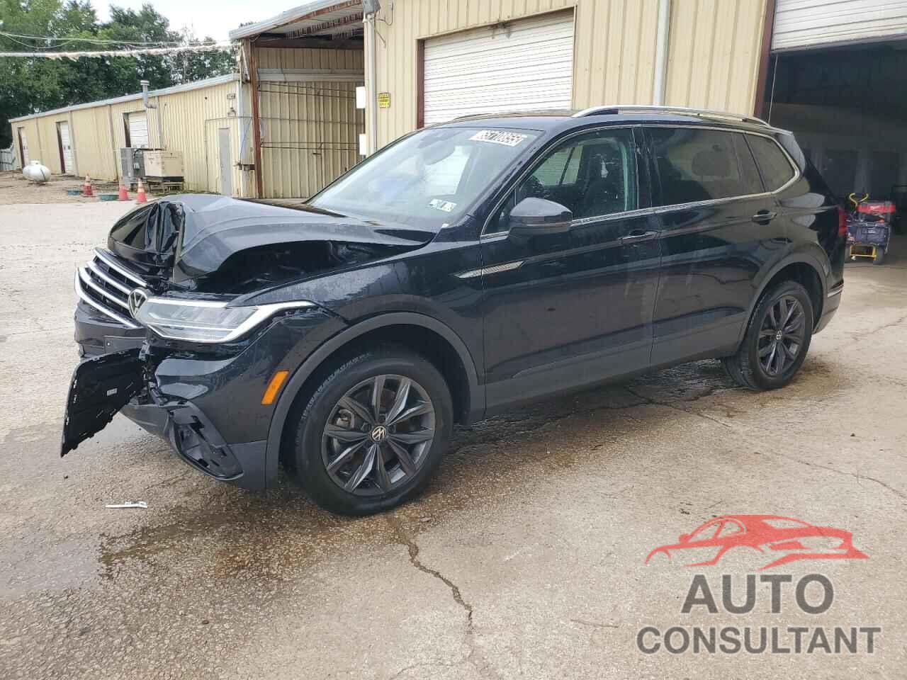 VOLKSWAGEN TIGUAN 2023 - 3VV2B7AX3PM074951