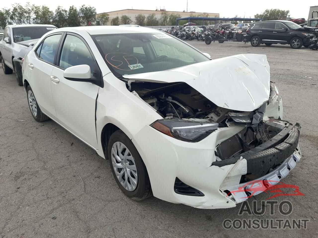 TOYOTA COROLLA 2018 - 5YFBURHE3JP853646