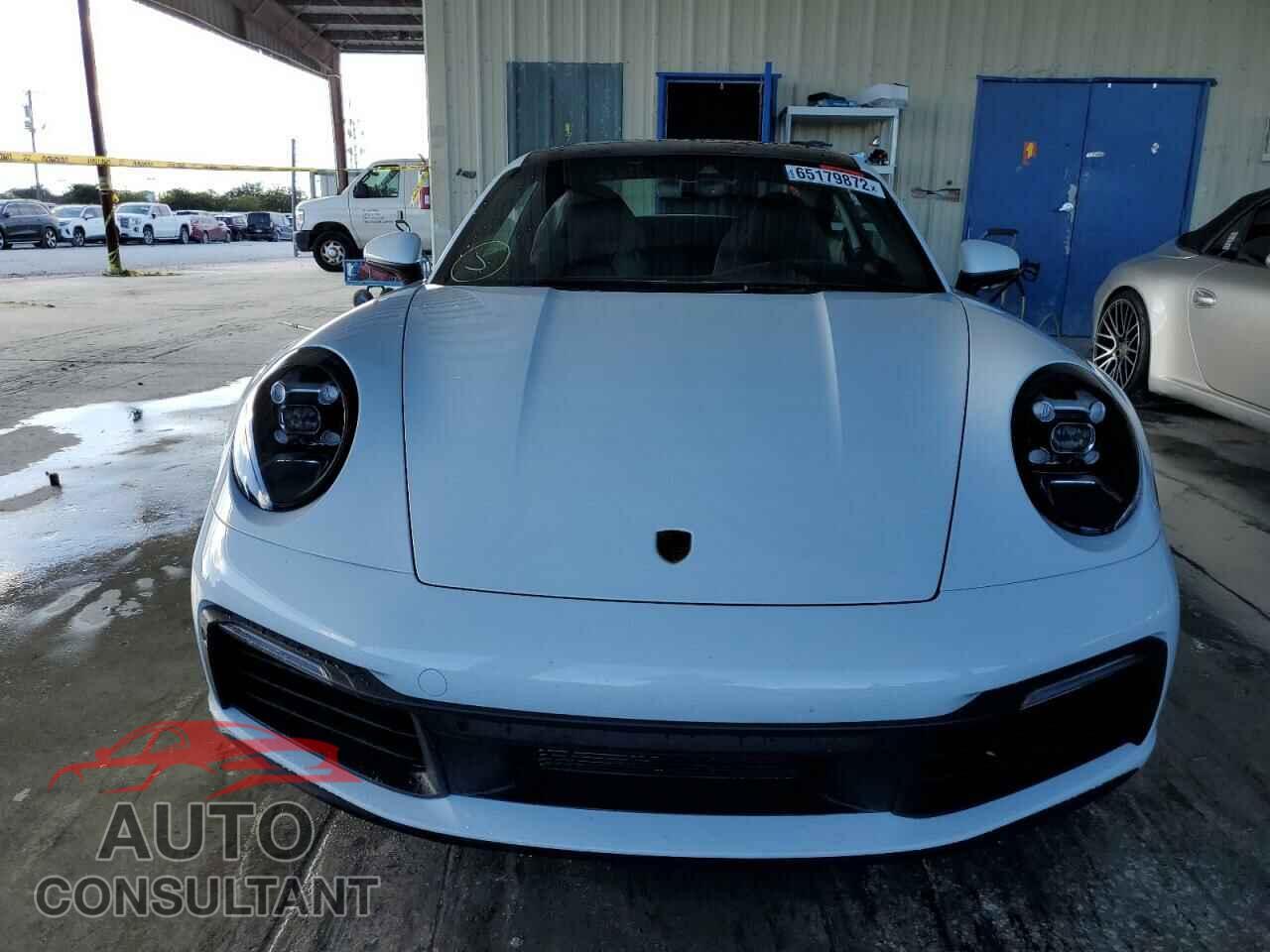 PORSCHE 911 2022 - WP0AA2A98NS205331