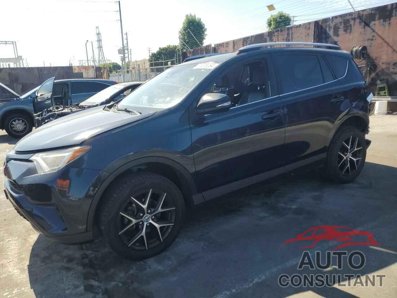 TOYOTA RAV4 2017 - JTMNFREV3HJ712912