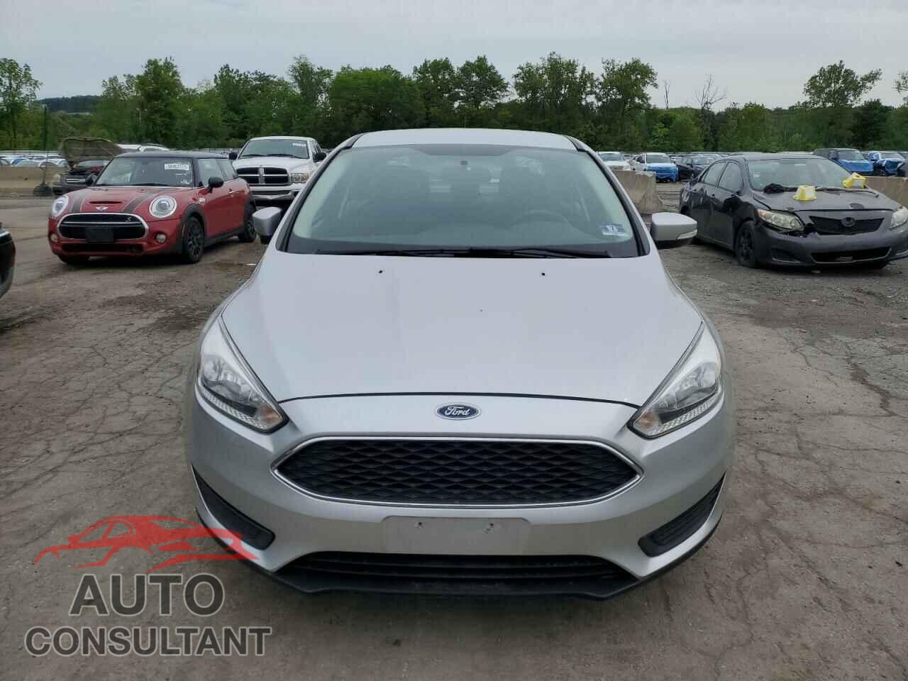 FORD FOCUS 2017 - 1FADP3F20HL281160