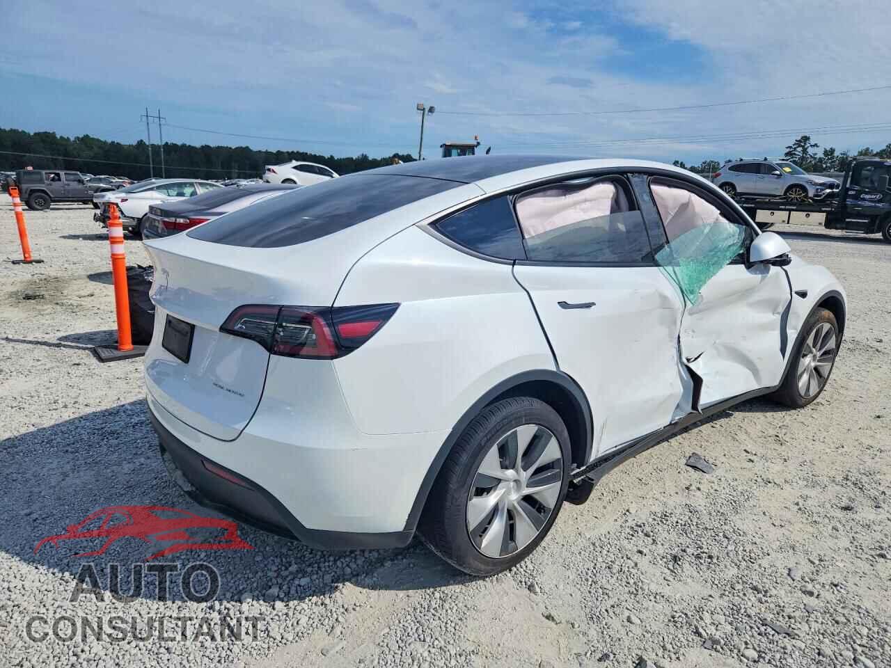 TESLA MODEL Y 2023 - 7SAYGAEE6PF807324