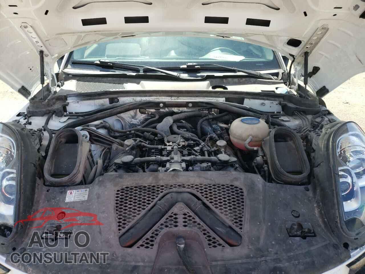 PORSCHE MACAN 2016 - WP1AB2A57GLB50019