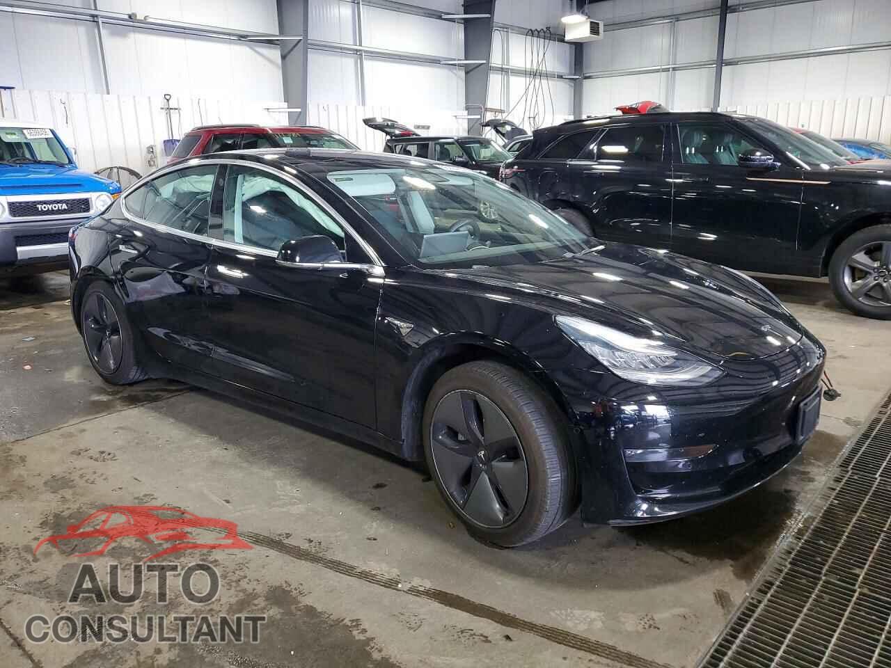 TESLA MODEL 3 2019 - 5YJ3E1EB0KF199070