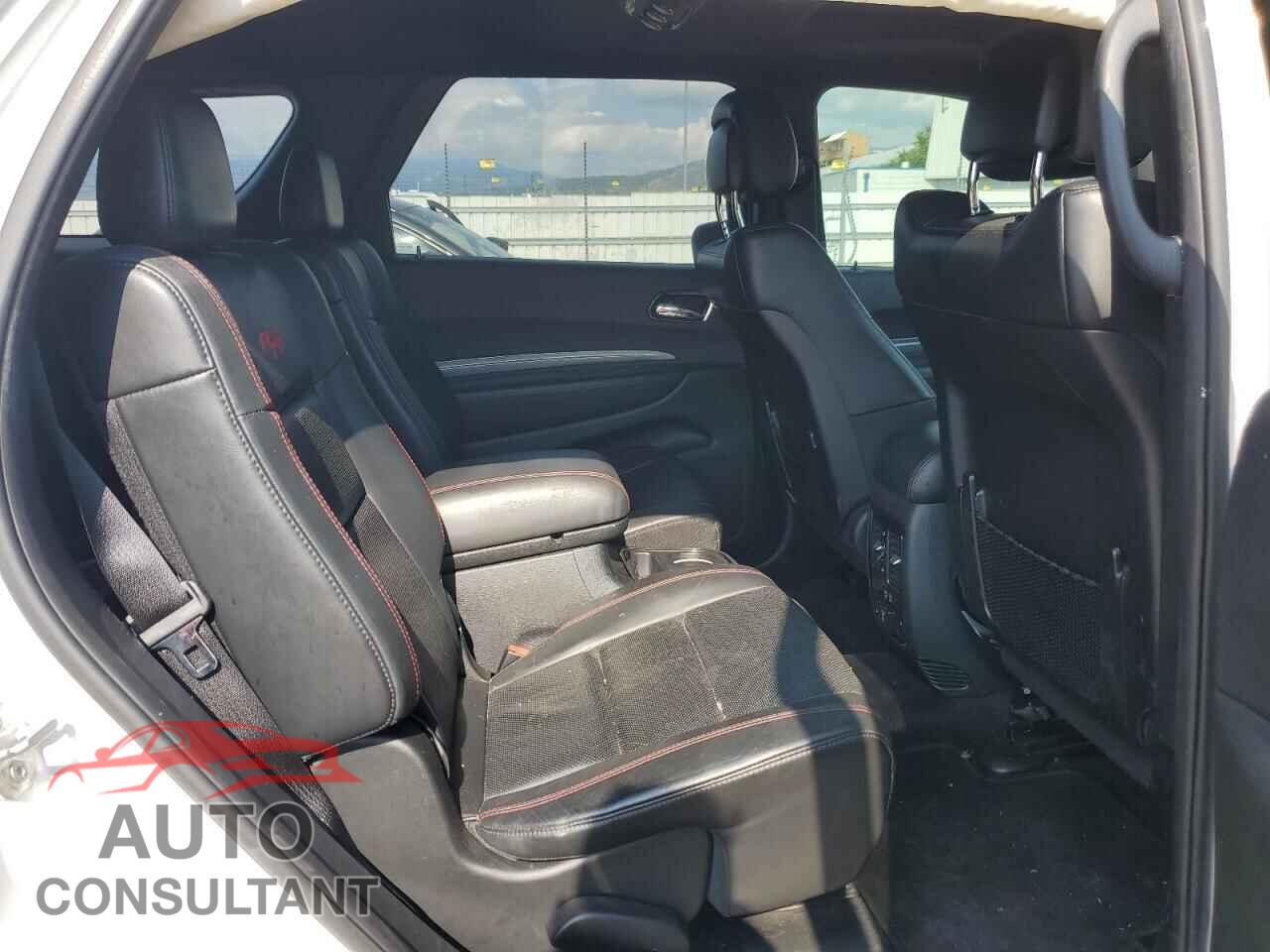 DODGE DURANGO 2018 - 1C4SDJCT0JC272010