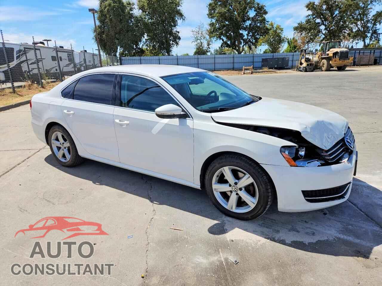 VOLKSWAGEN PASSAT 2012 - 1VWBP7A32CC097322