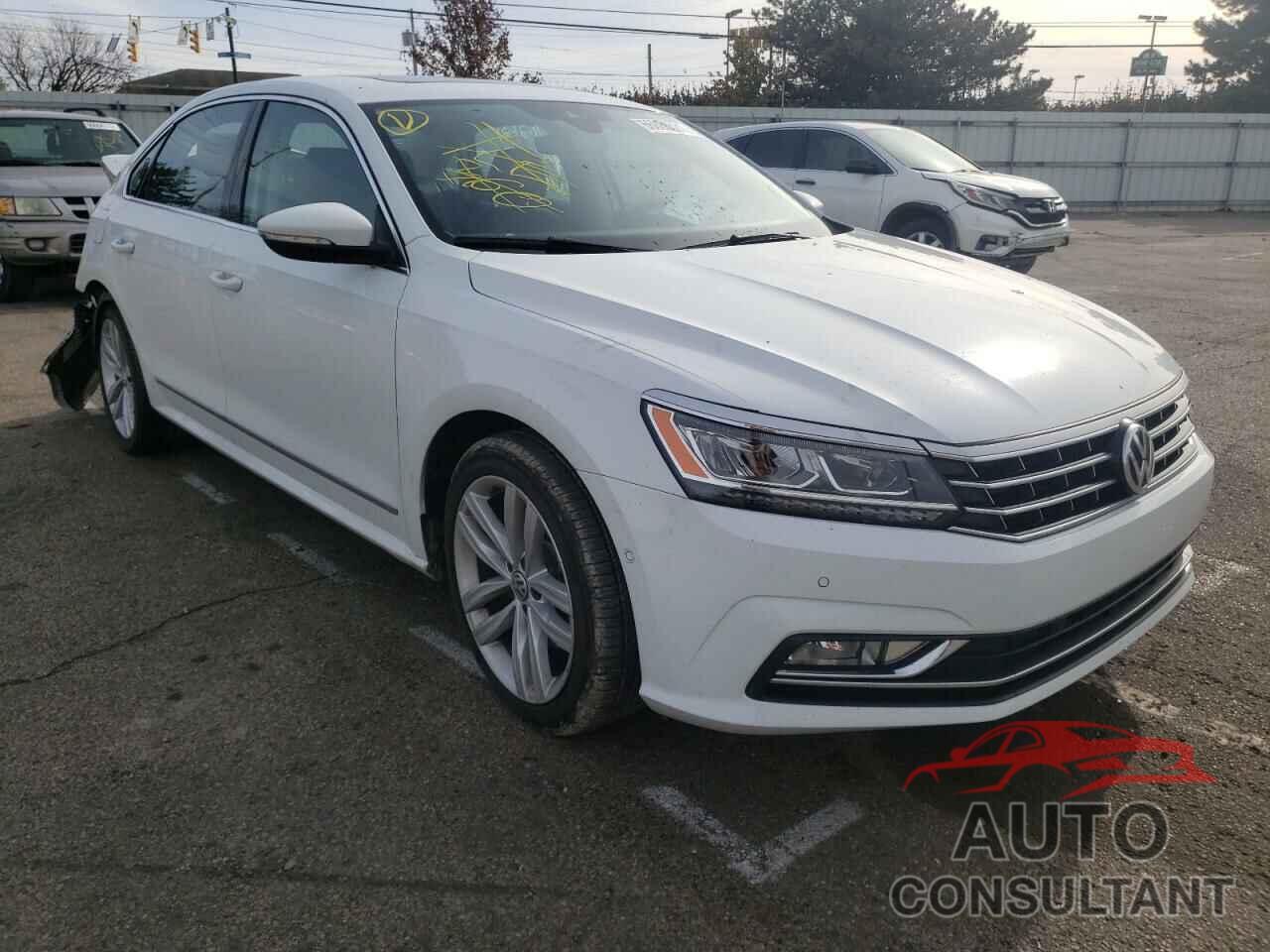 VOLKSWAGEN PASSAT 2018 - 1VWCA7A32JC036426