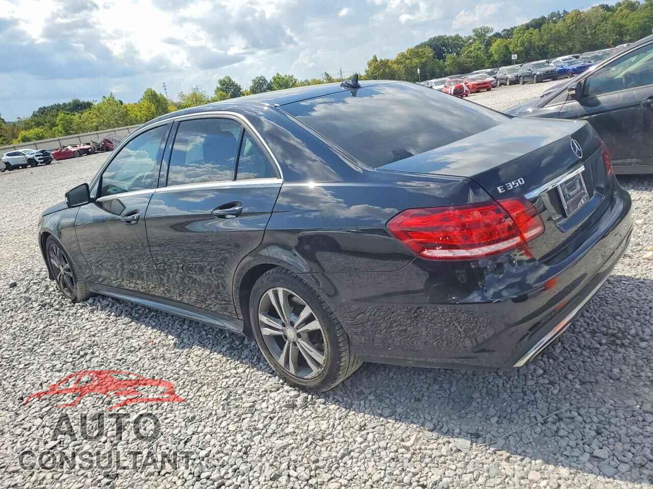 MERCEDES-BENZ E-CLASS 2015 - WDDHF5KBXFB142212
