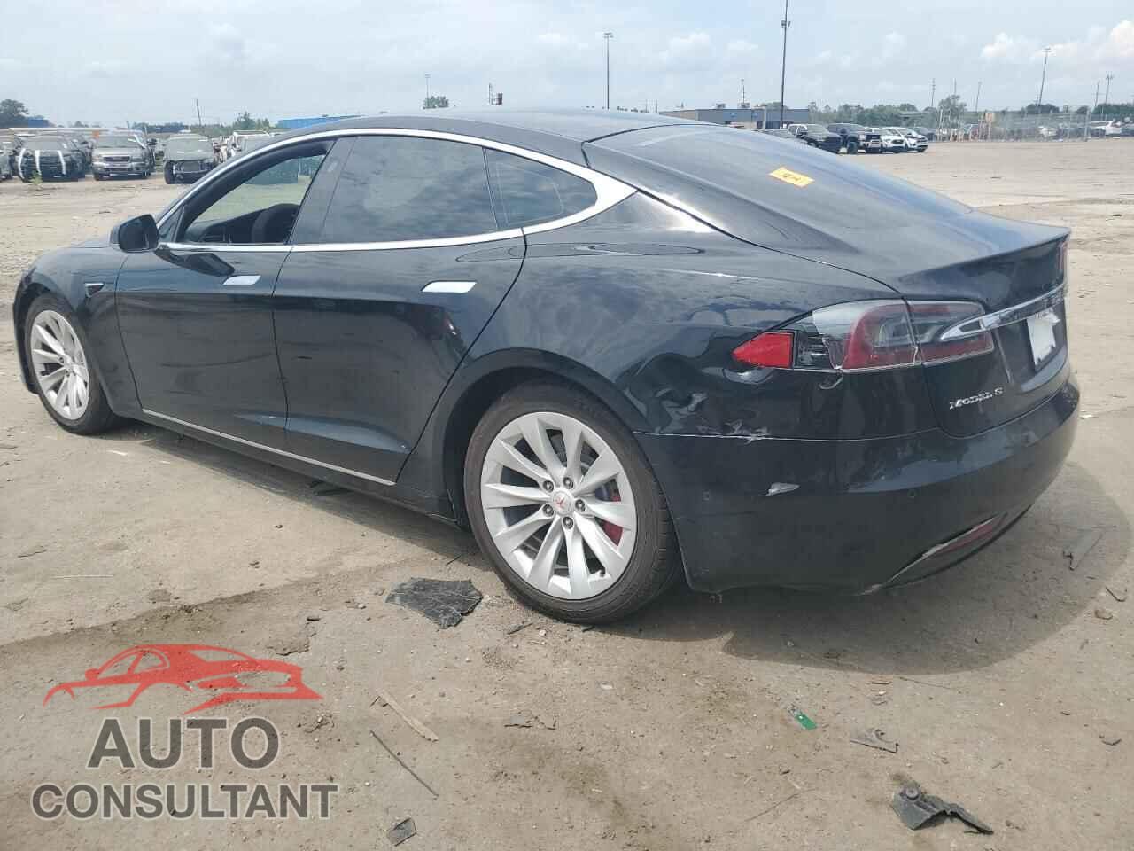 TESLA MODEL S 2017 - 5YJSA1E23HF210627