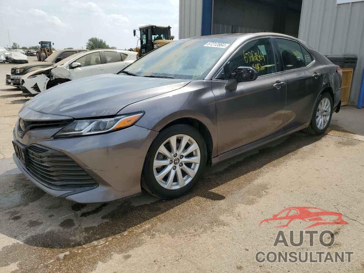 TOYOTA CAMRY 2018 - 4T1B11HK9JU674879