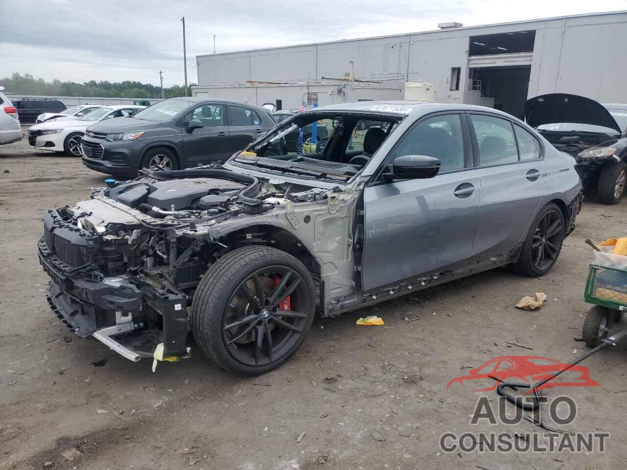 BMW 3 SERIES 2023 - 3MW69FF04P8D40131