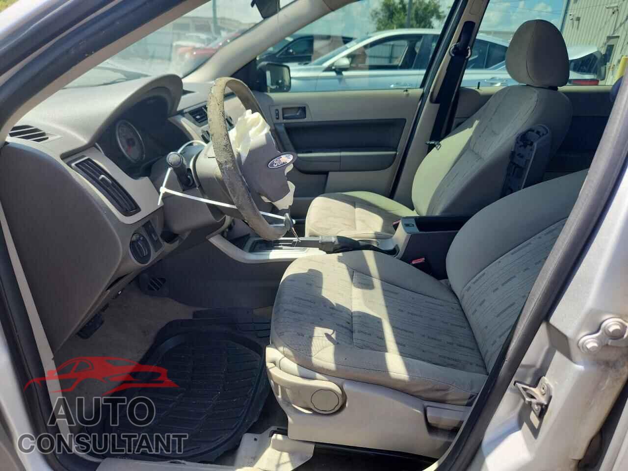 FORD FOCUS 2009 - 1FAHP35N39W200245
