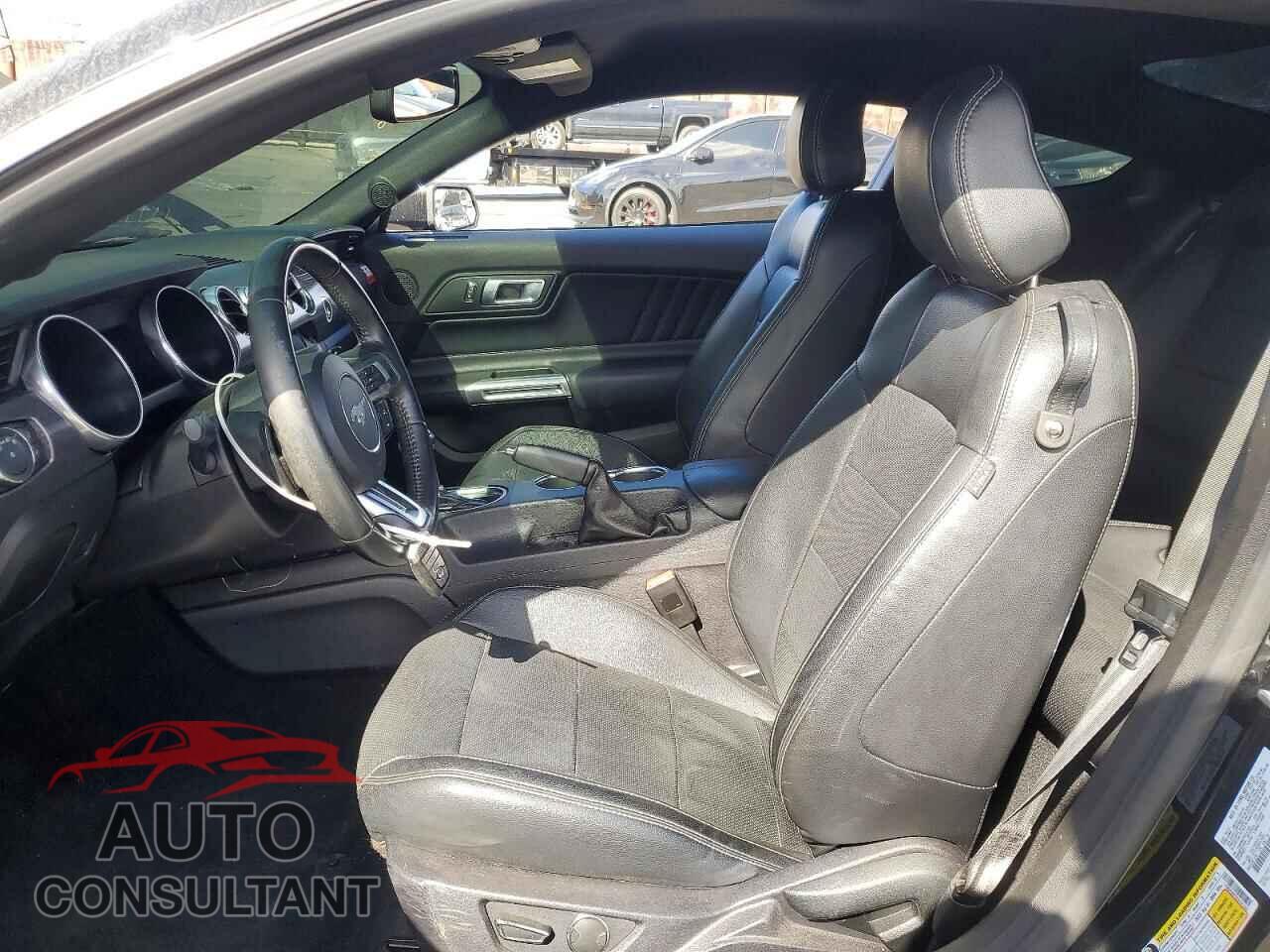 FORD MUSTANG 2019 - 1FA6P8CF2K5161353