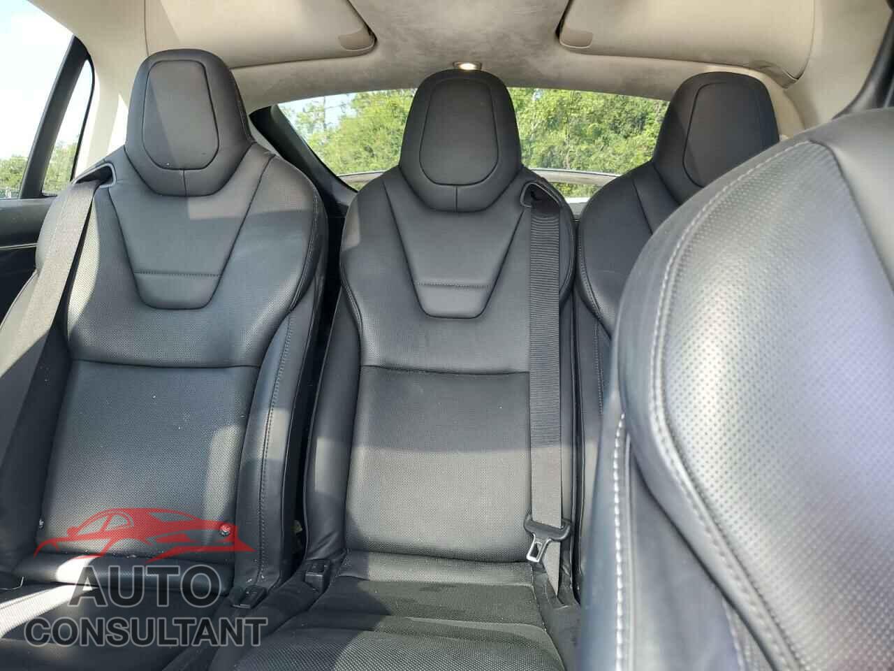 TESLA MODEL X 2016 - 5YJXCAE48GF003635