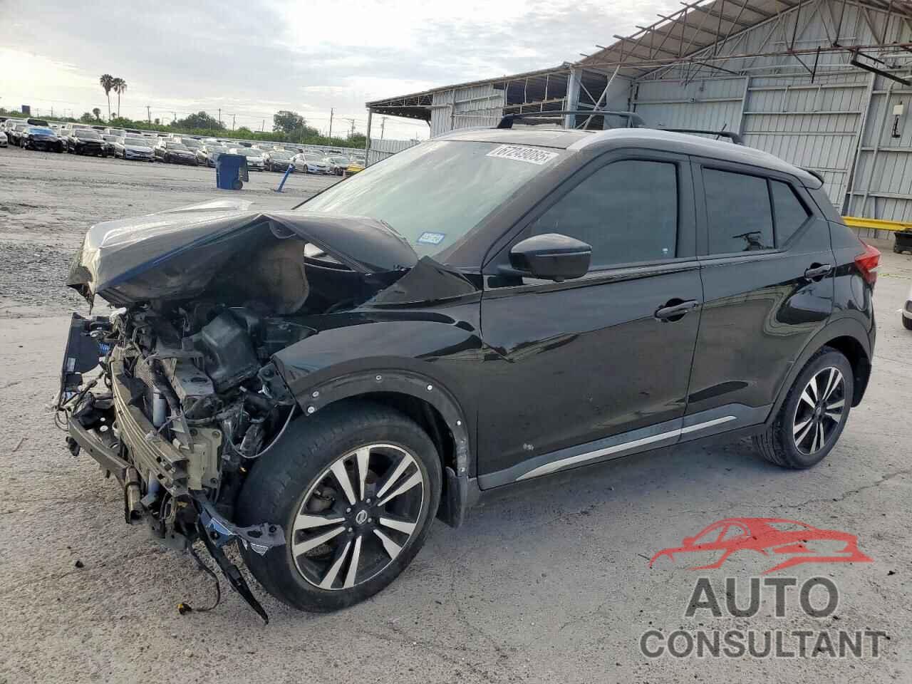 NISSAN KICKS 2018 - 3N1CP5CU4JL502182
