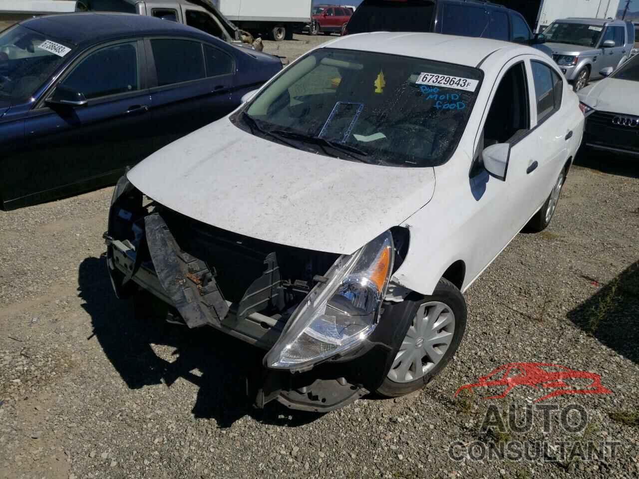 NISSAN VERSA 2018 - 3N1CN7AP2JL888339