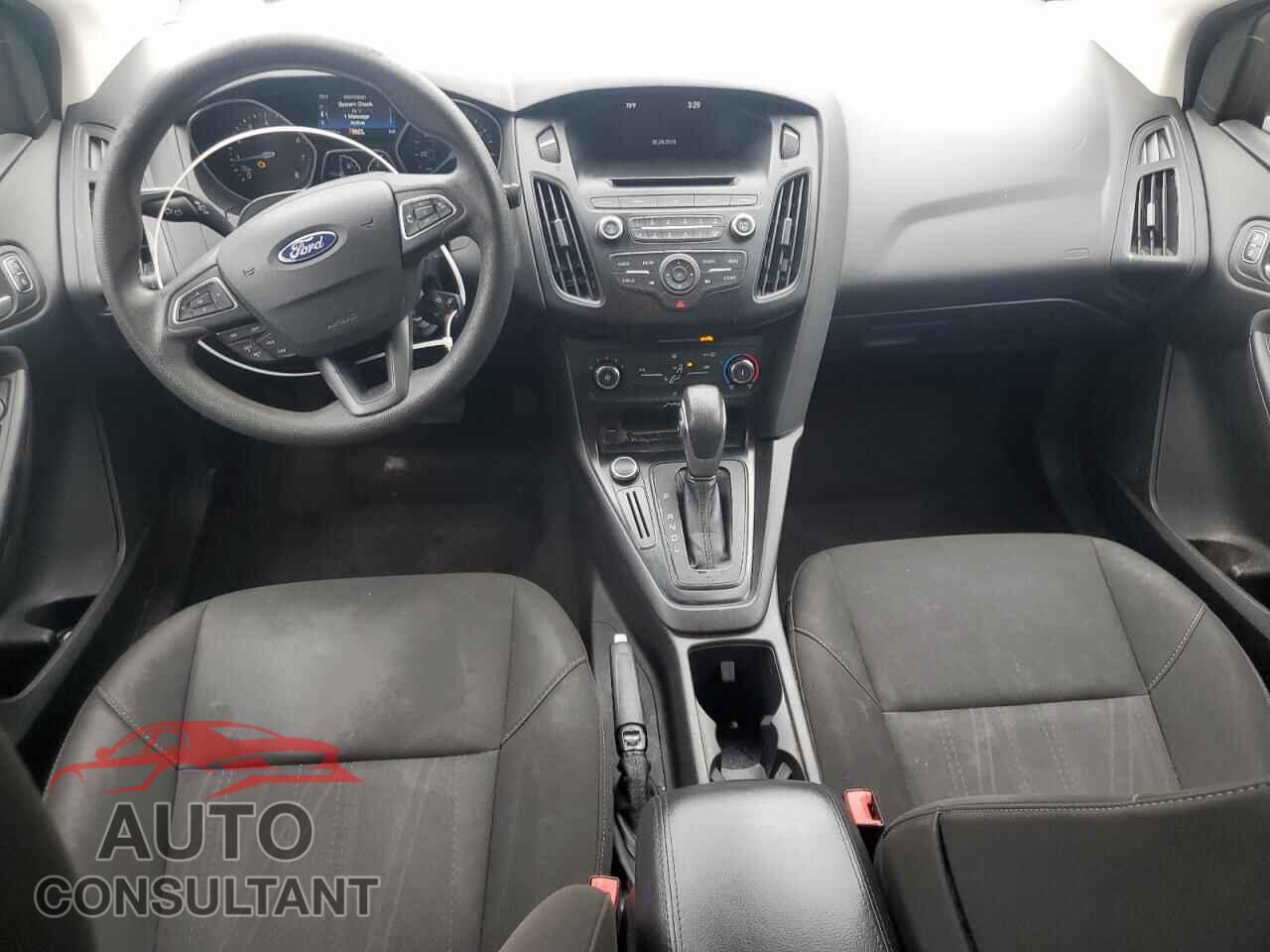 FORD FOCUS 2017 - 1FADP3F23HL286370
