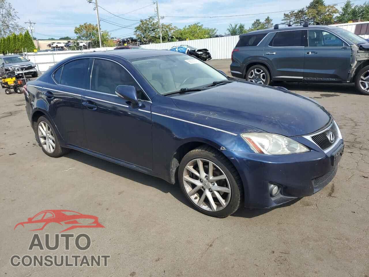 LEXUS IS 2012 - JTHCF5C21C5055147
