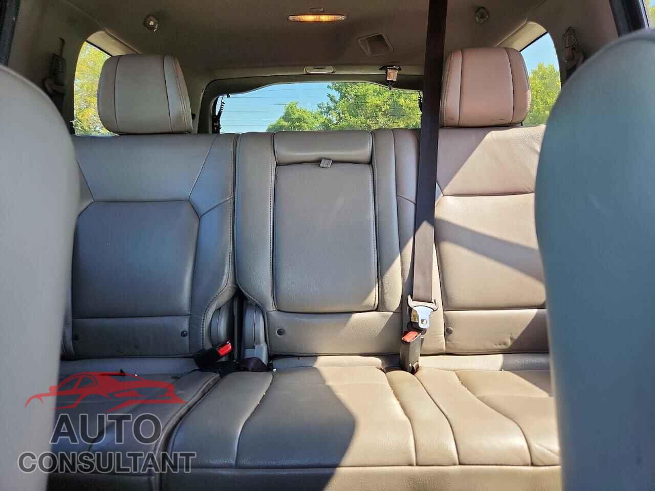 HONDA PILOT 2012 - 5FNYF4H62CB051832