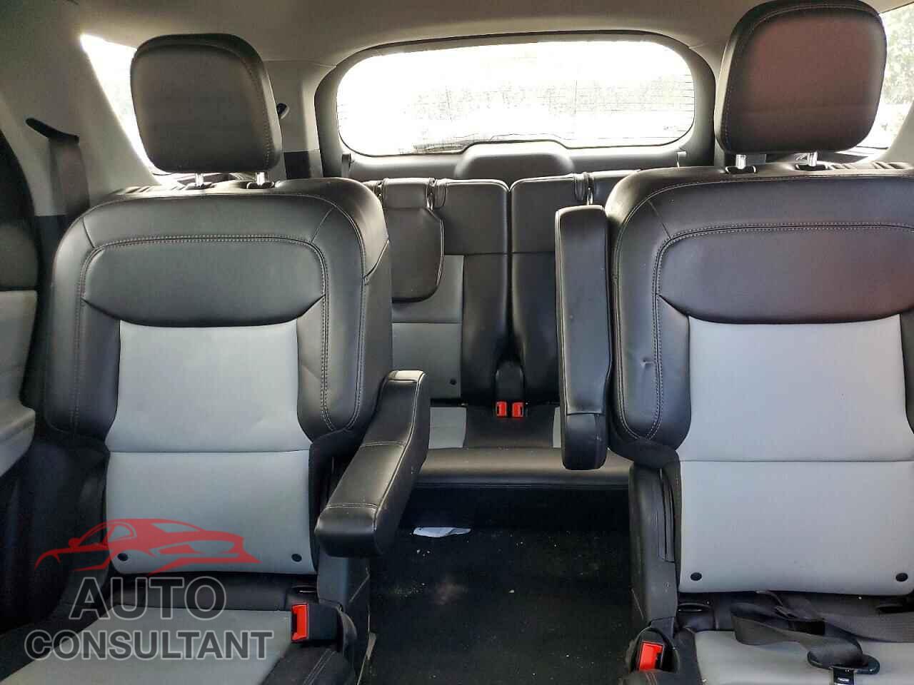 FORD EXPLORER 2023 - 1FMSK7DH6PGB44290