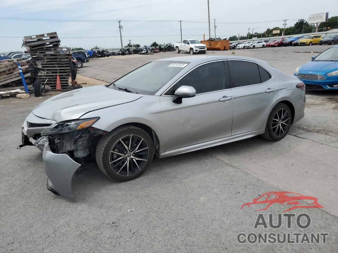 TOYOTA CAMRY 2021 - 4T1G11AK2MU469196