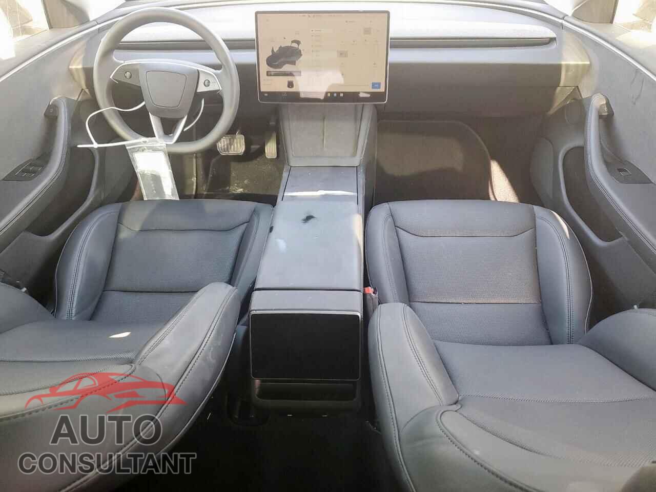 TESLA MODEL 3 2024 - 5YJ3E1EB4RF734699