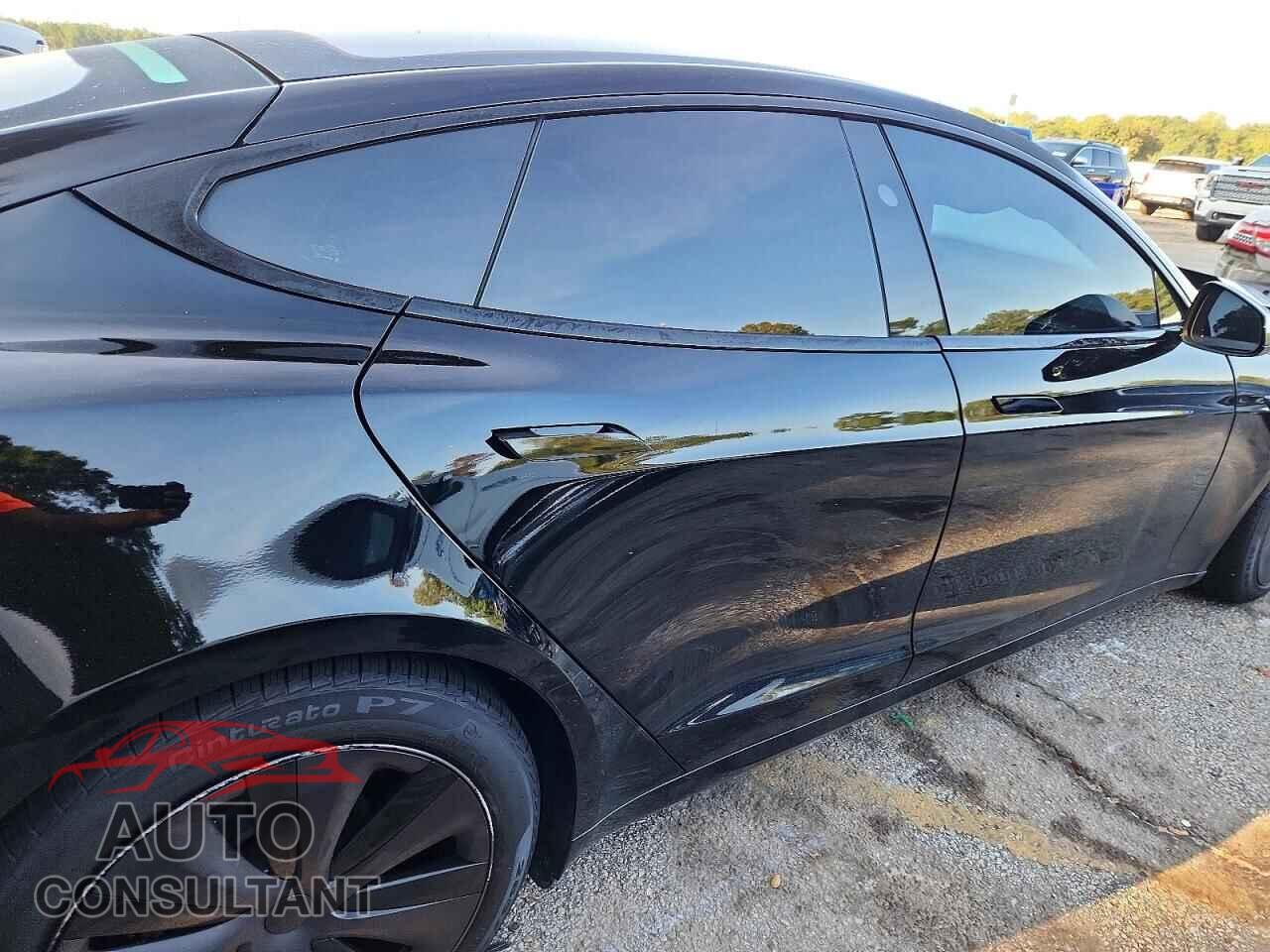 TESLA MODEL S 2024 - 5YJSA1E59RF536640