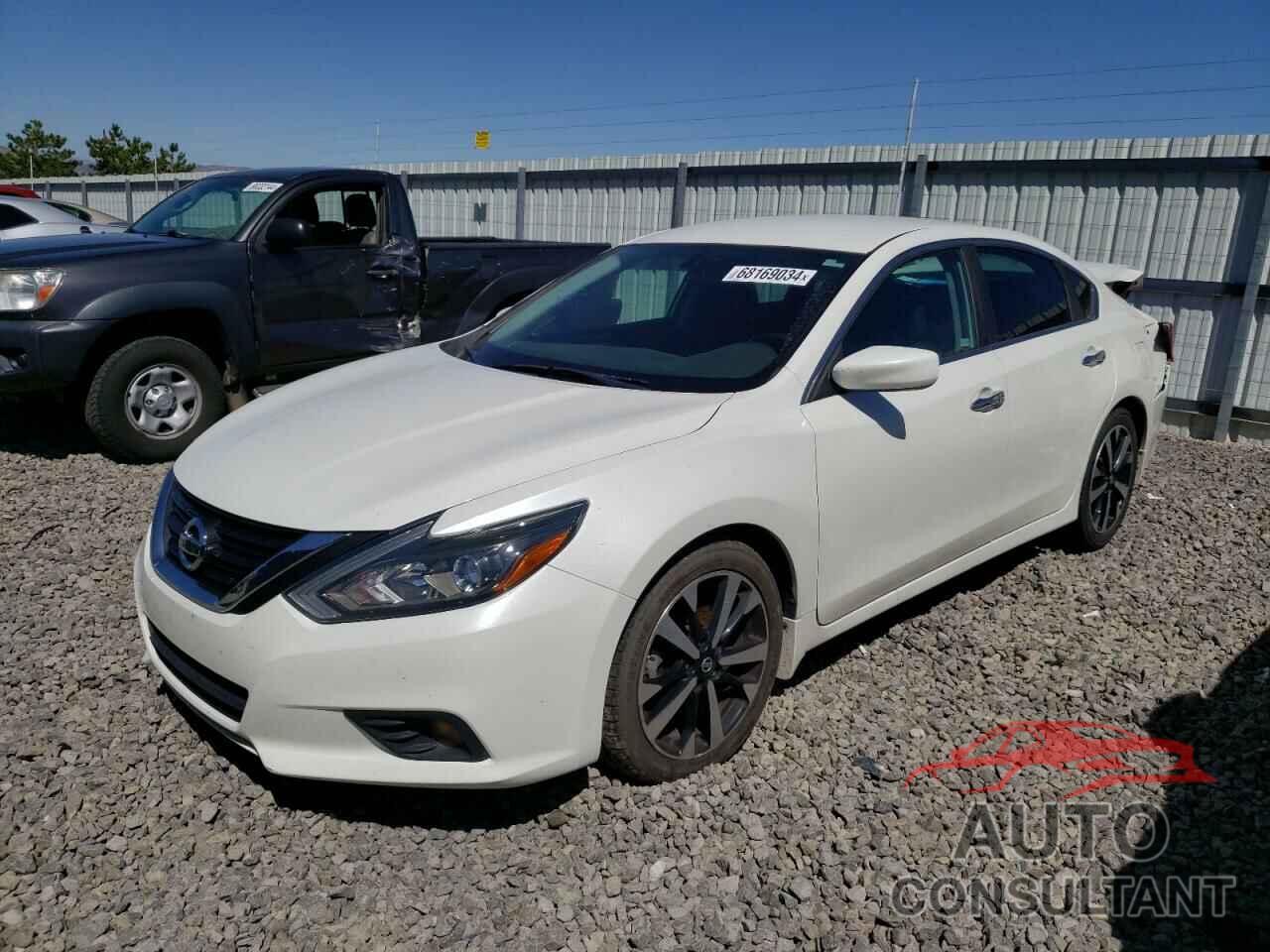 NISSAN ALTIMA 2018 - 1N4AL3AP8JC116660