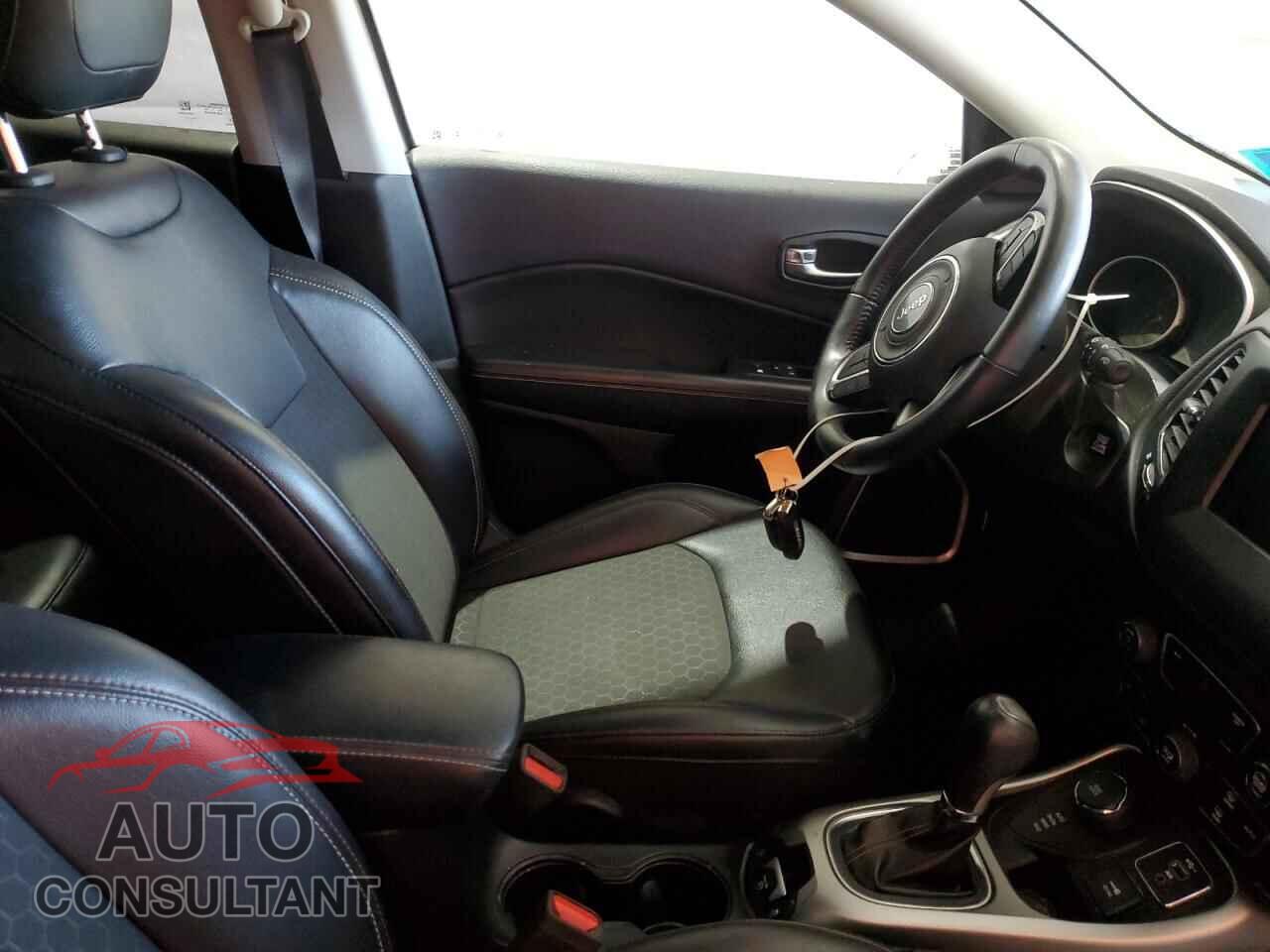 JEEP COMPASS 2019 - 3C4NJDBB5KT735006
