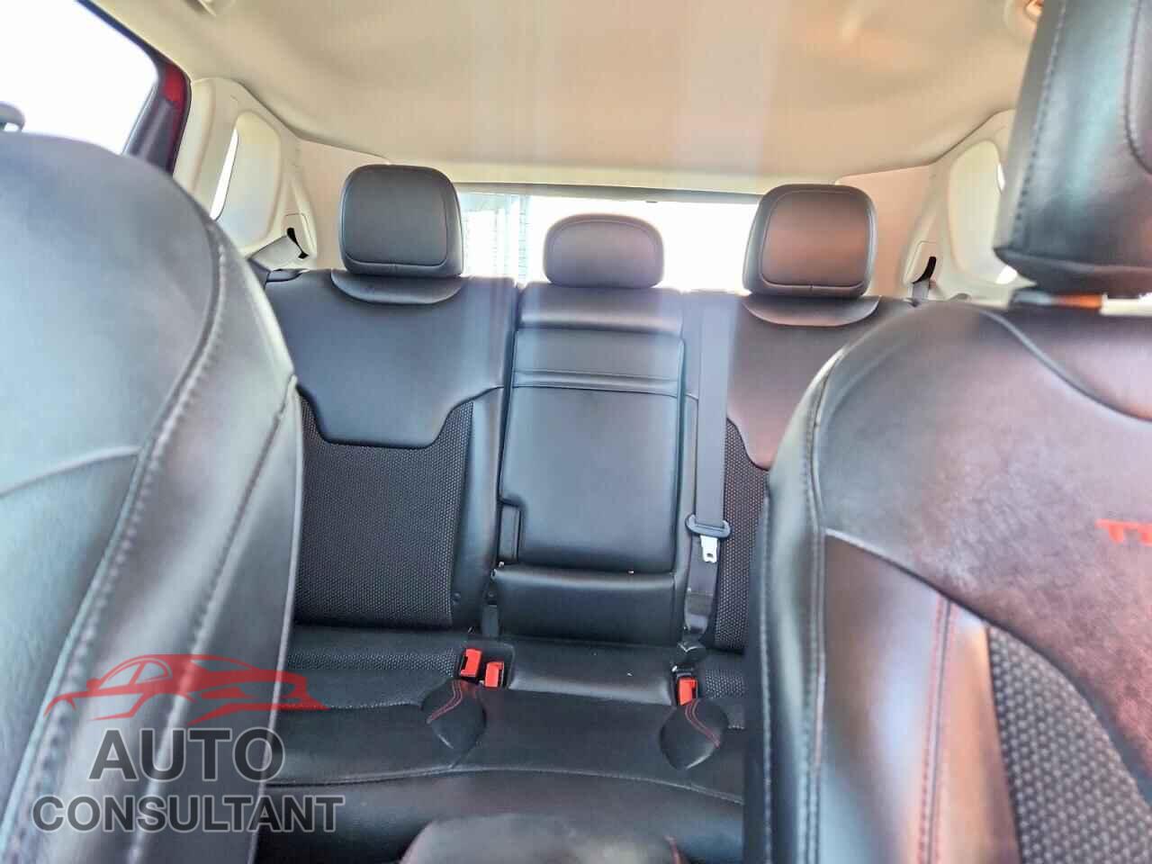 JEEP COMPASS 2019 - 3C4NJDDB8KT744070