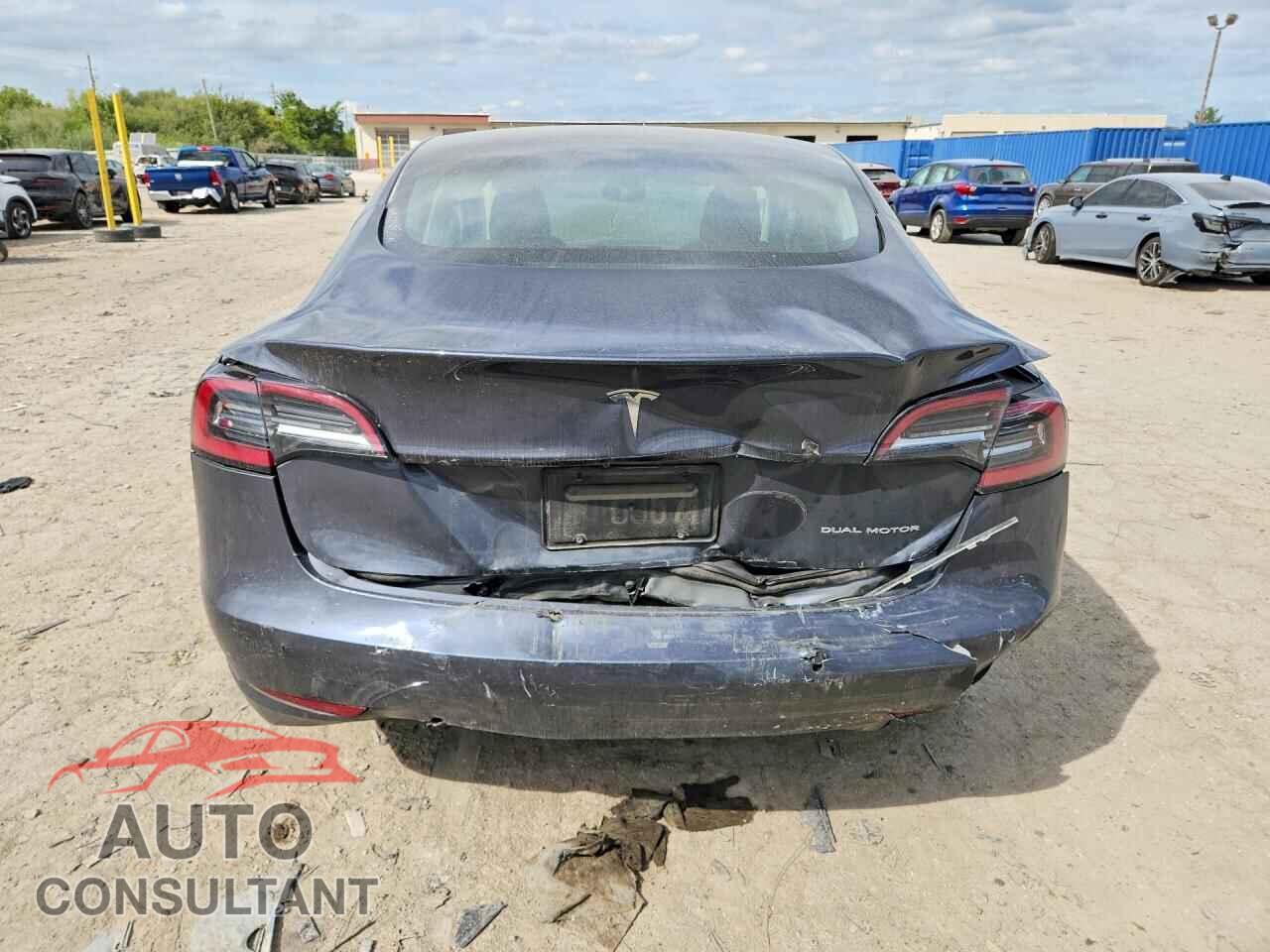 TESLA MODEL 3 2019 - 5YJ3E1EB8KF433701