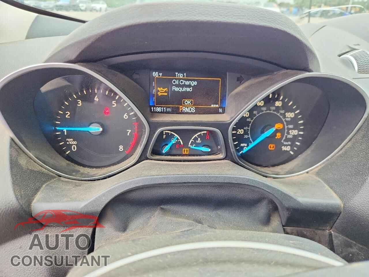 FORD ESCAPE 2017 - 1FMCU9JD2HUD19004