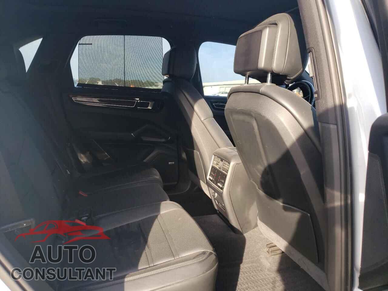 PORSCHE CAYENNE 2019 - WP1AA2AY8KDA06205