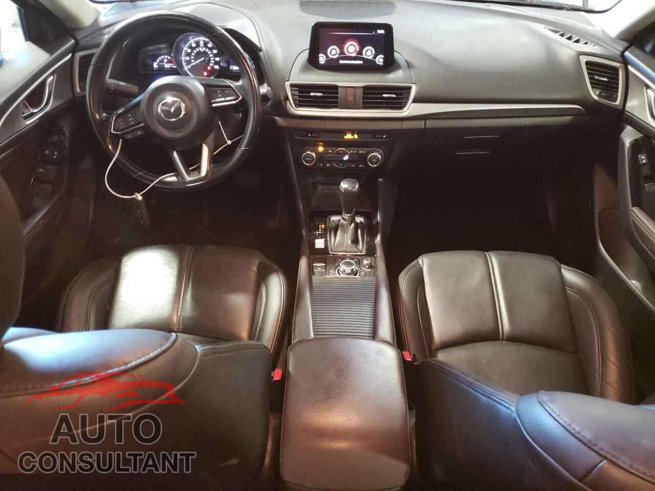 MAZDA 3 2017 - 3MZBN1L70HM140693