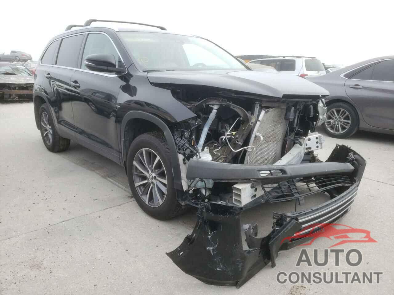 TOYOTA HIGHLANDER 2019 - 5TDJZRFH3KS586480