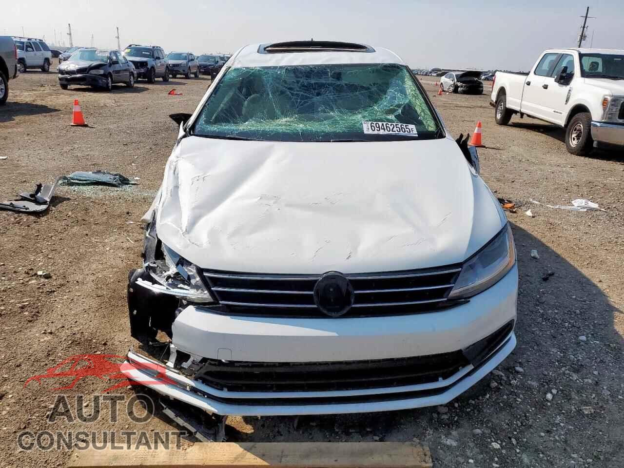 VOLKSWAGEN JETTA 2017 - 3VWDB7AJ4HM399545
