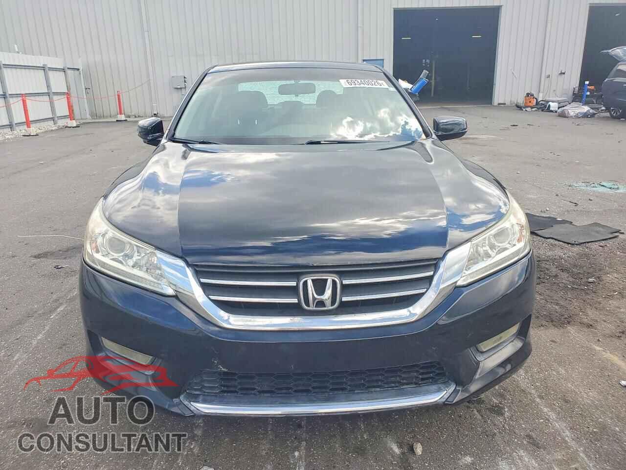 HONDA ACCORD 2013 - 1HGCR2F7XDA228947