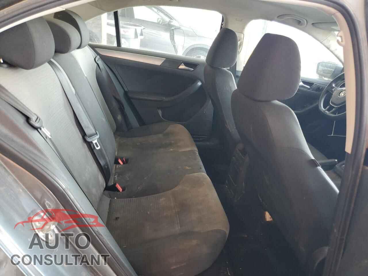 VOLKSWAGEN JETTA 2017 - 3VW2B7AJ7HM331845