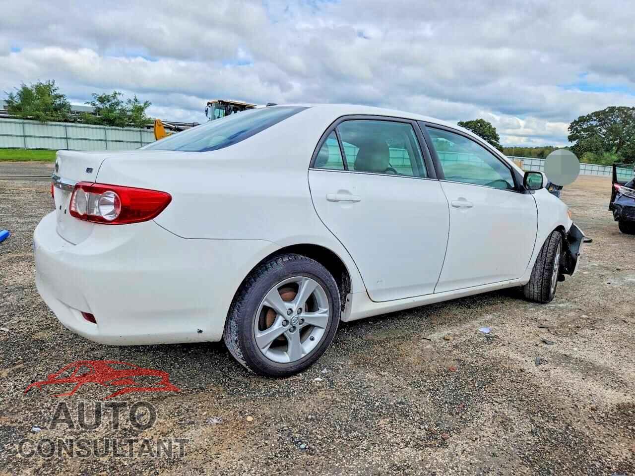 TOYOTA COROLLA 2013 - 2T1BU4EE2DC042335